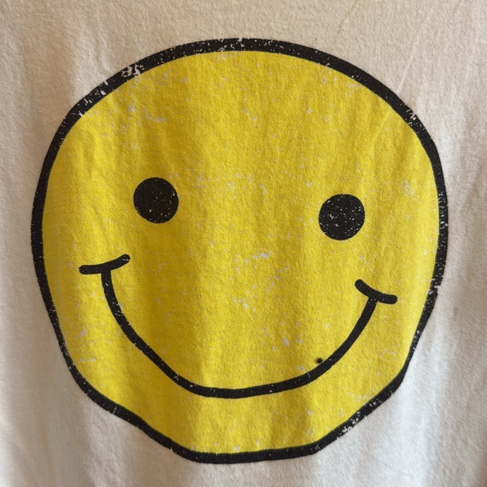 NWOT Smiley Ringer Tee Size Medium - Picture 7 of 8